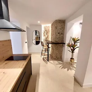 https://helearon-suite.1costadelsol.com